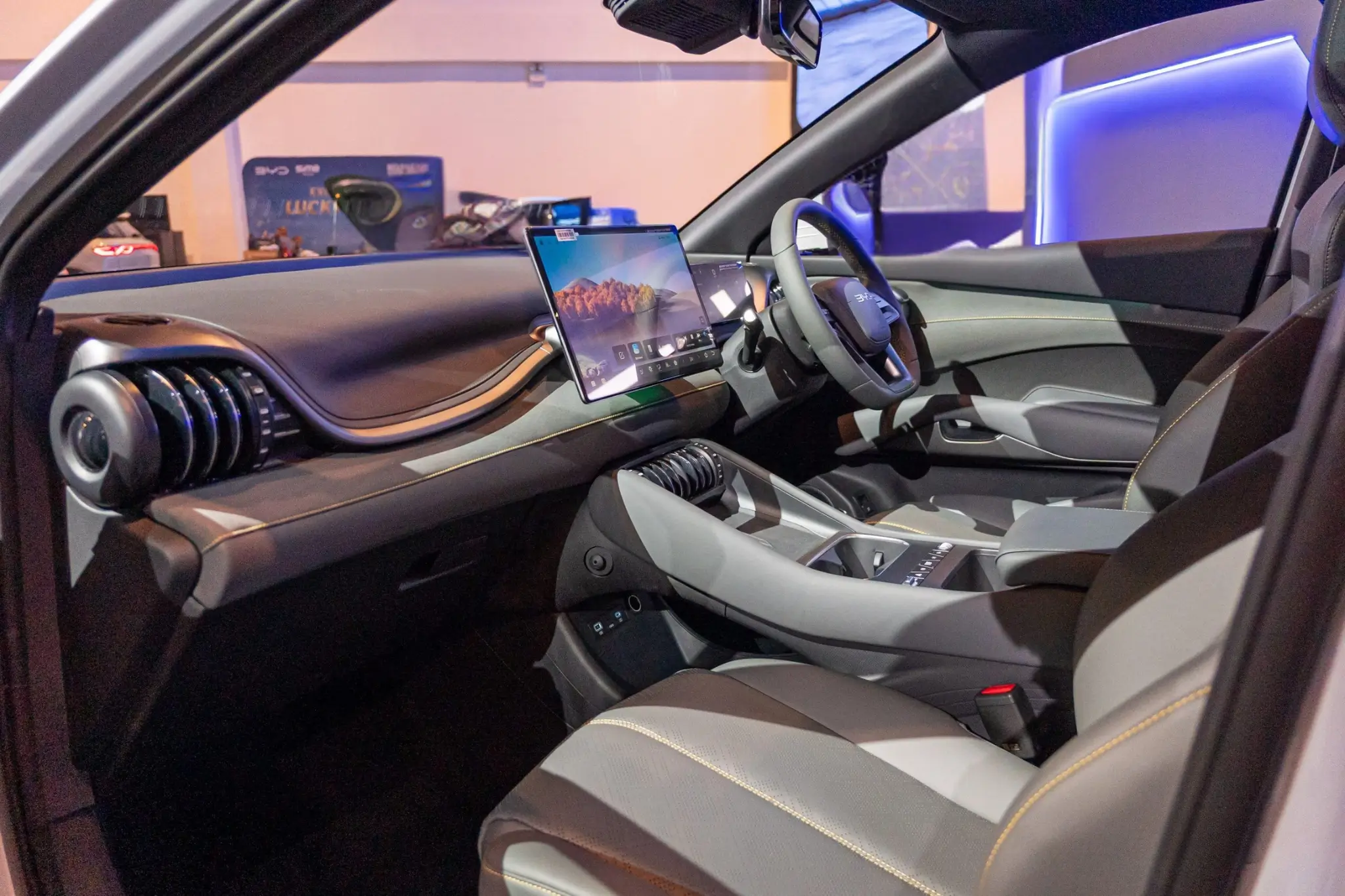 BYD-ATTO-3-front-interior-1